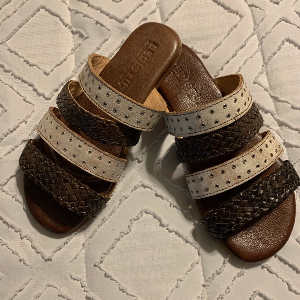 Womens size 6 Bed Stu sandals